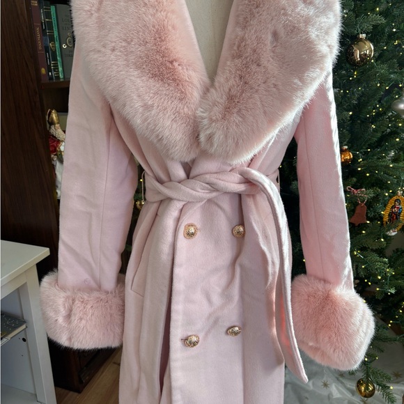 SANTINNI 'Marlene'
Cashmere and Wool Coat in Rosa Pink SZ Medium - Picture 3 of 11